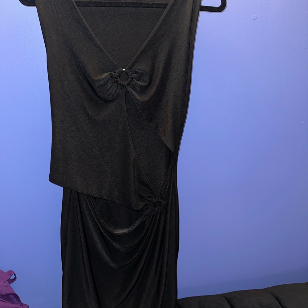 Boohoo Black and Gold Asymmetrical Sheath Dress